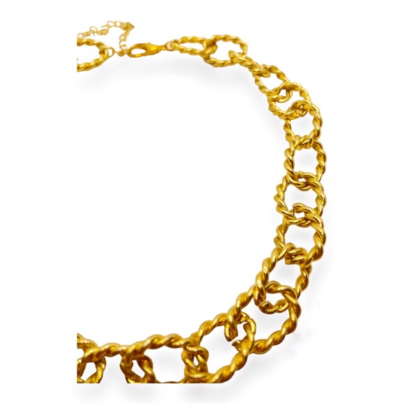 Gold tone chain - Picture 3 of 3